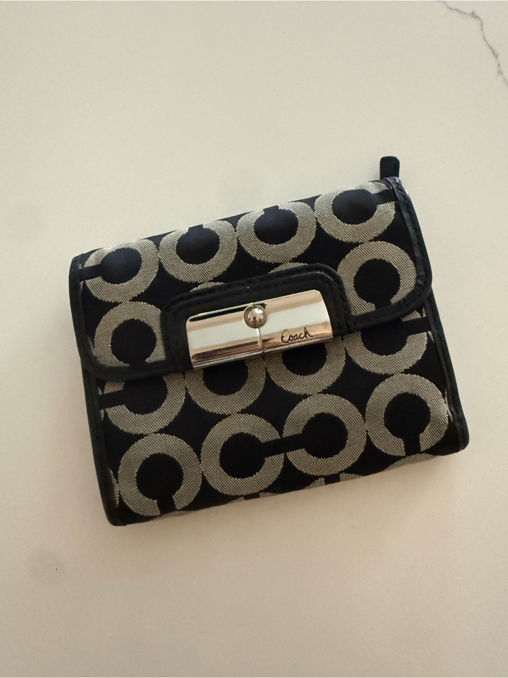 Coach Kristin Op Art Signature Wallet Black Silver Turnlock Buckle Leather